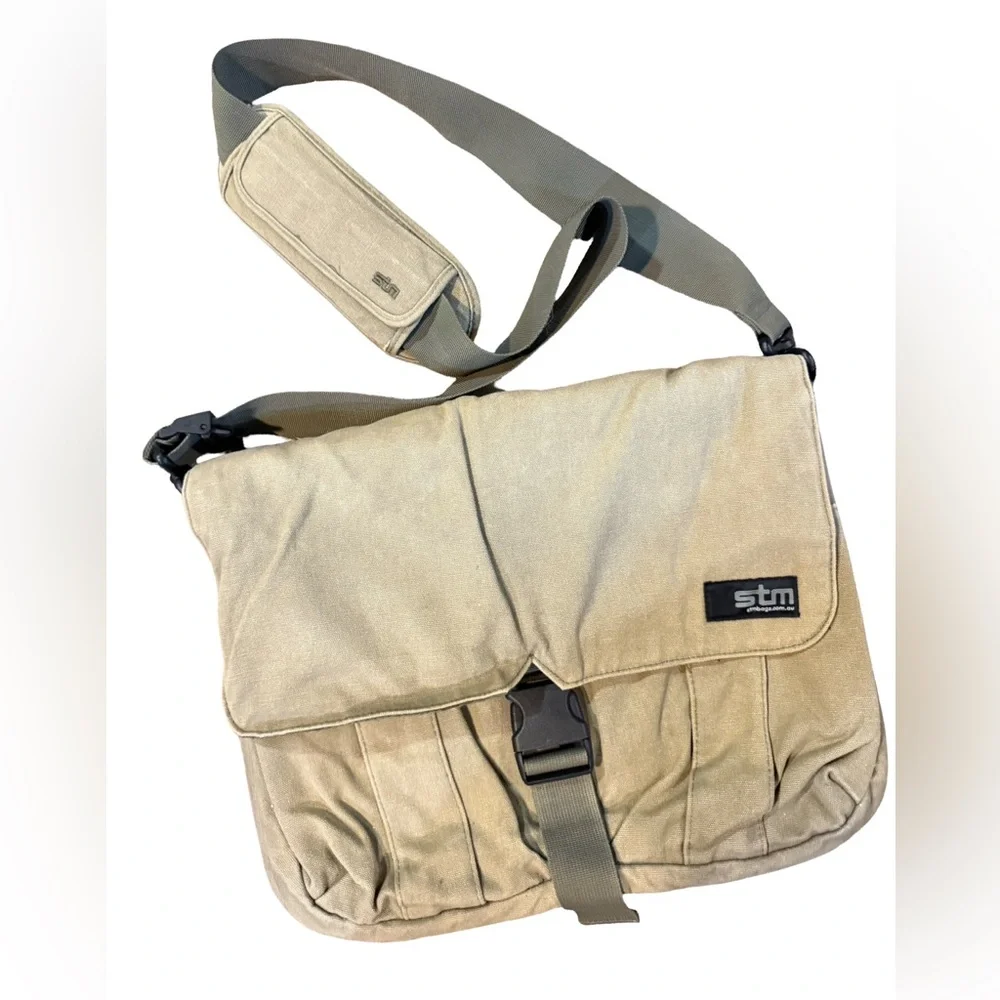 STM Khaki Canvas Messenger Bag Laptop Carrier
